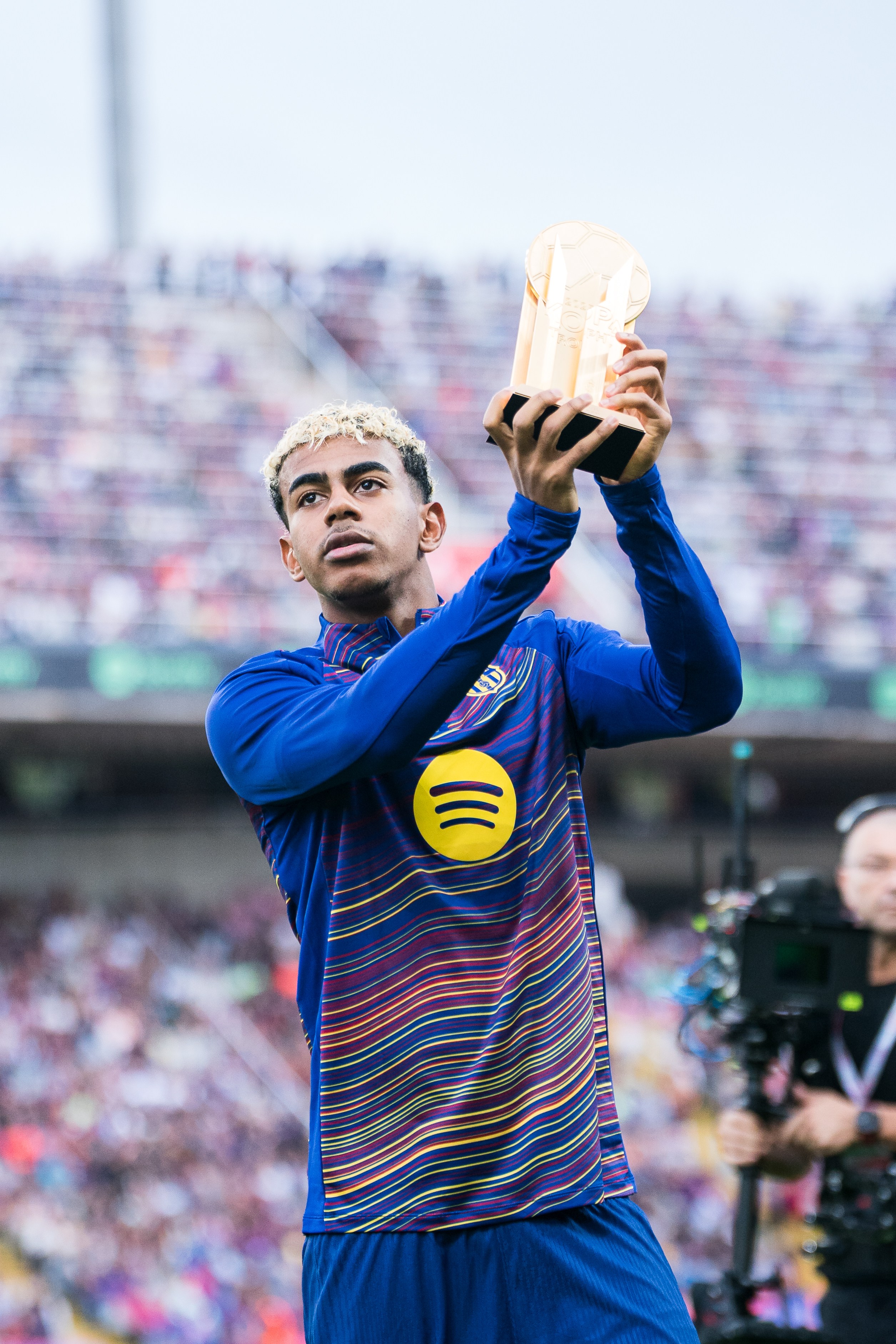 体育竞猜-皇家社会发布备战花絮；加时末段止住颓势；西甲任务艰巨；纪律约束更严格(抗日战争三个阶段标志)