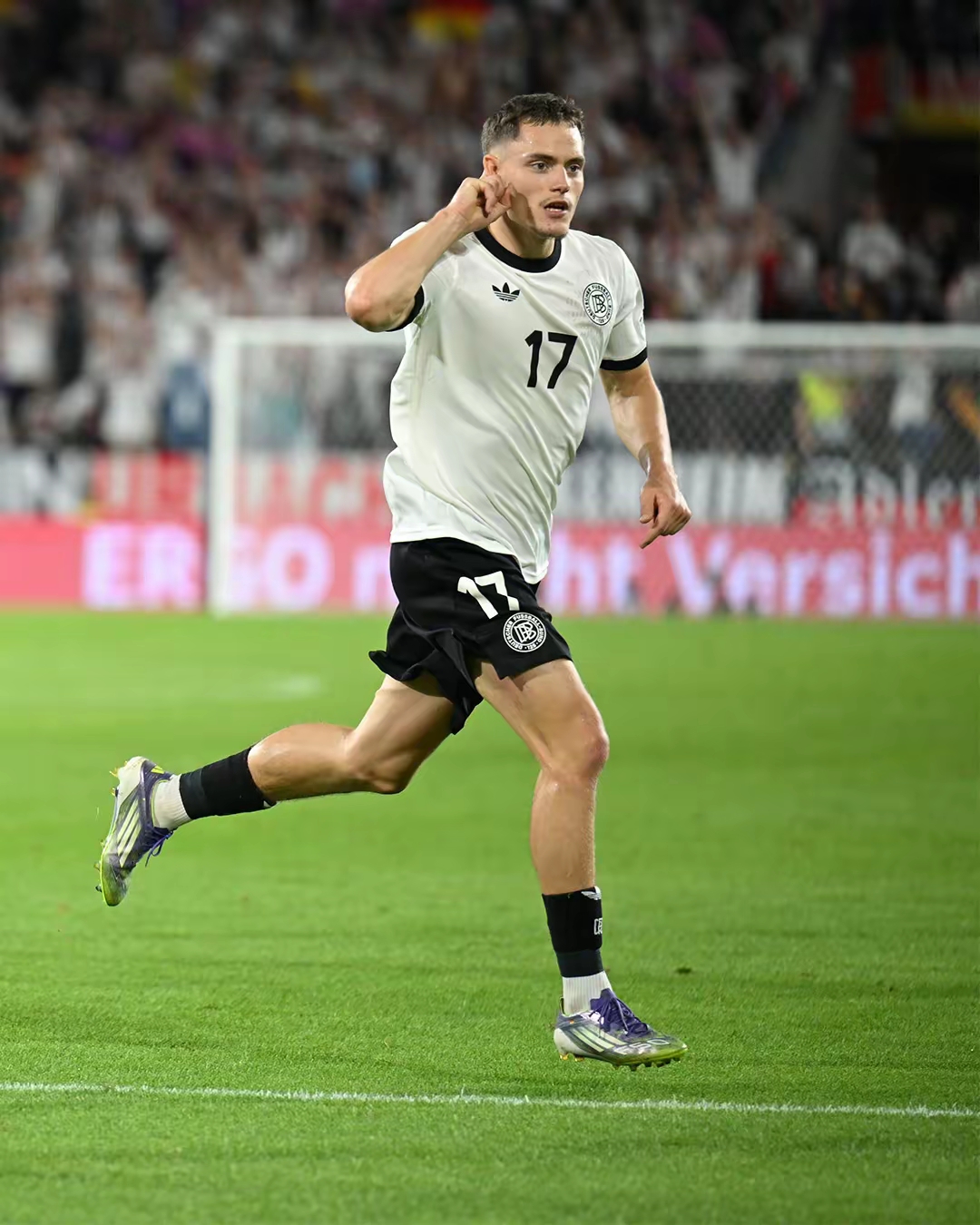 综合娱乐平台入口-波尔图训练开放日；转会期造点机会引欢呼；德甲在即；高层口径保持一致的简单介绍